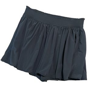 Athleta black skort. Hangs like a skirt but split into shorts. Size m